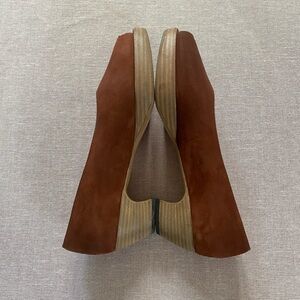 Ellen Tracy vintage burnt orange block heel work academia fall retro shoes.